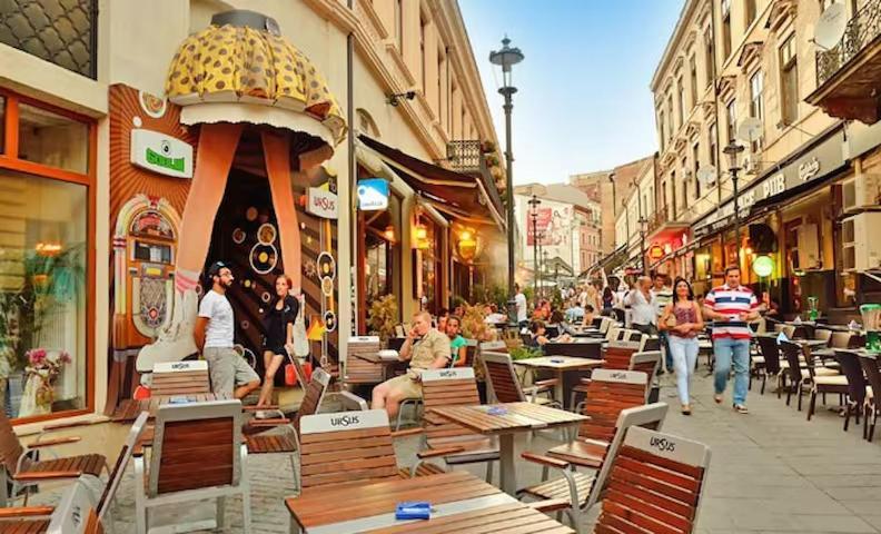 Downtown, Ideal For Longer Stays, Family Friendly Apartment - Nb73A Bucharest Exterior photo